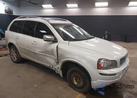 2014 Volvo Xc90 3.2 from USA, damaged, VIN YV4952CZ3E1690338